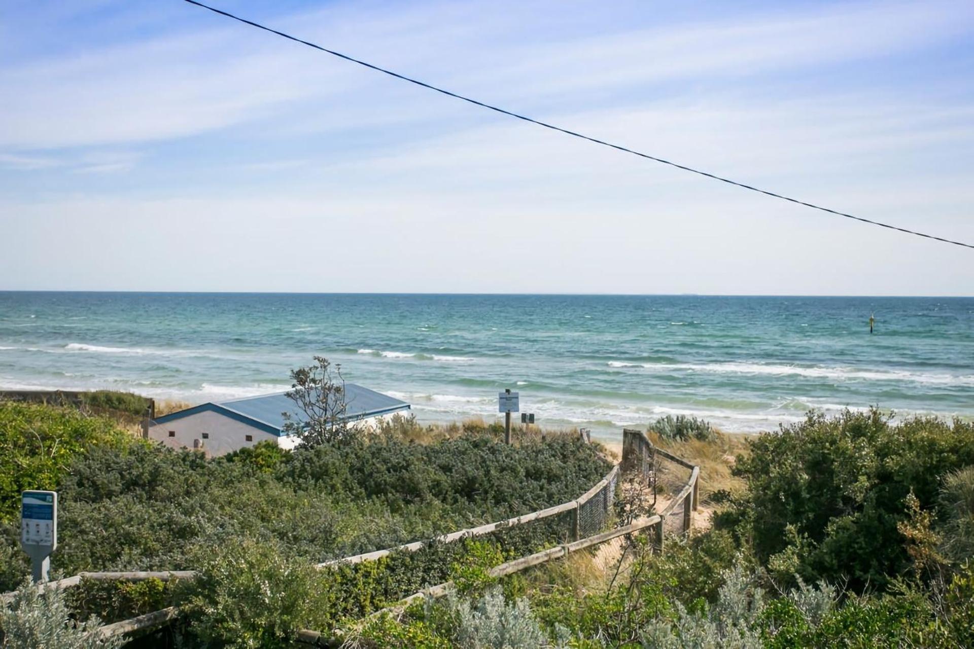 Anchor Beachfront Retreat Water Views, On The Beach Villa Frankston Exterior photo